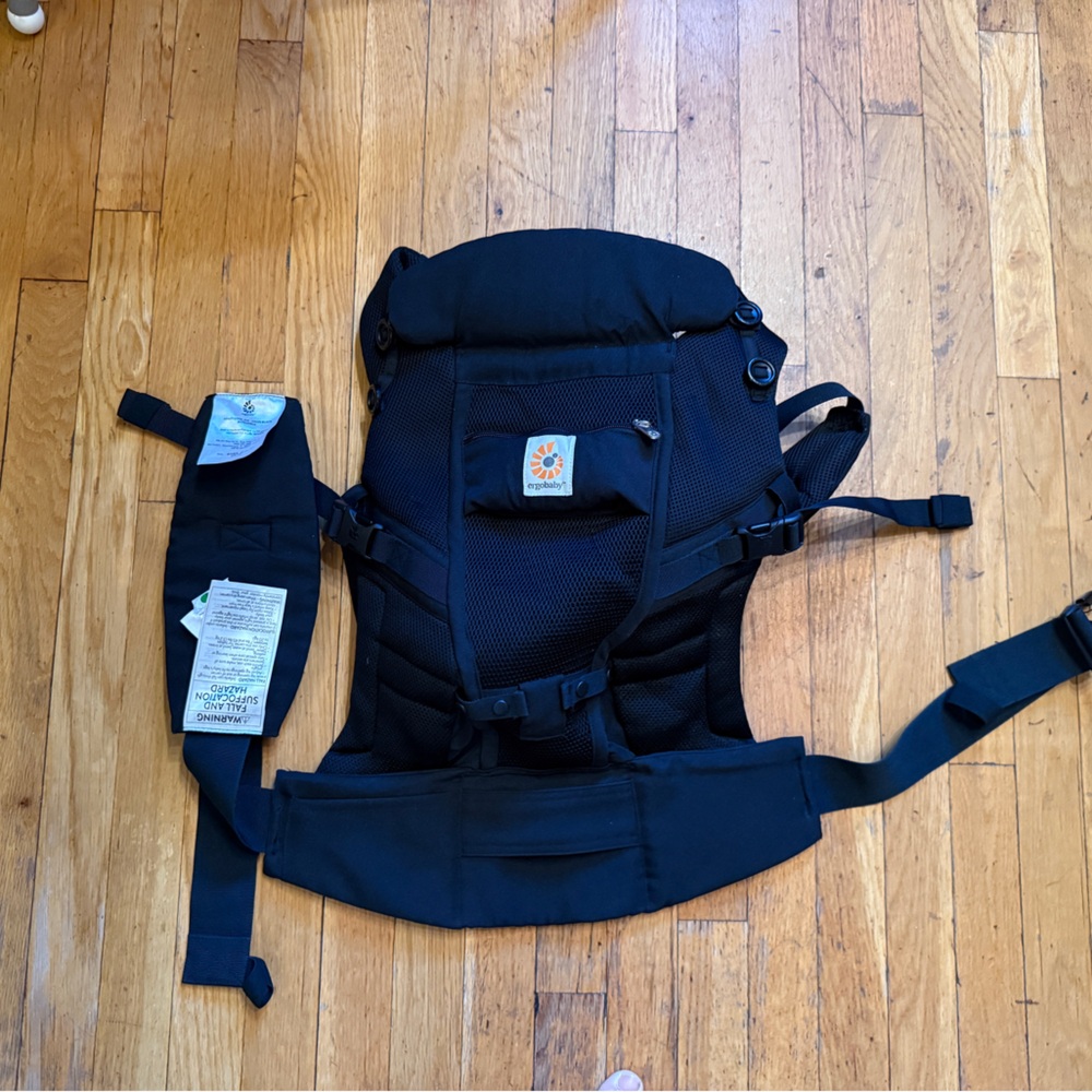 Like new Ergobaby original carrier